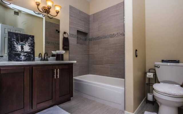 Luxury Scottsdale Home W/pool and Hot Tub!