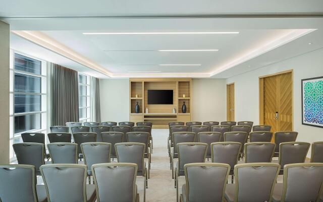 Double Tree by Hilton Dubai Business Bay Hotel