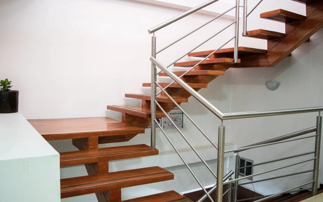 Illari Hotel