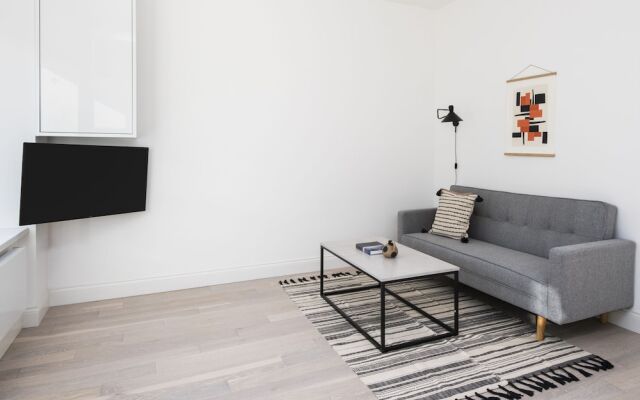 Posh Camden Suites by Sonder