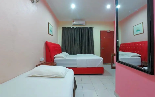 OYO 89892 Hotel Jeli Inn