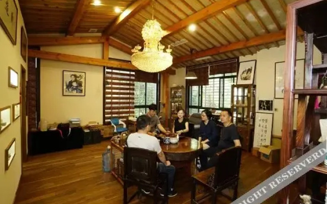 Taohuayuan Hostel