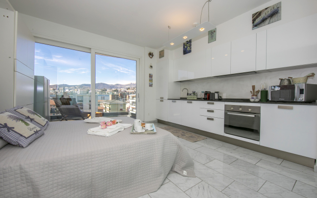 Panoramic Penthouse