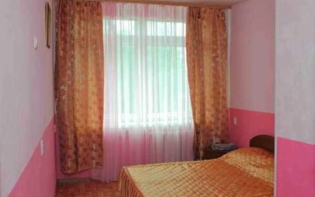 Viktoria - Zuro Hotel