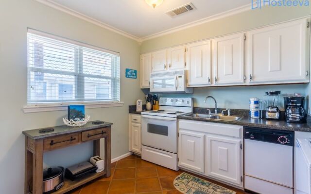 Gulf View Condos by Hosteeva