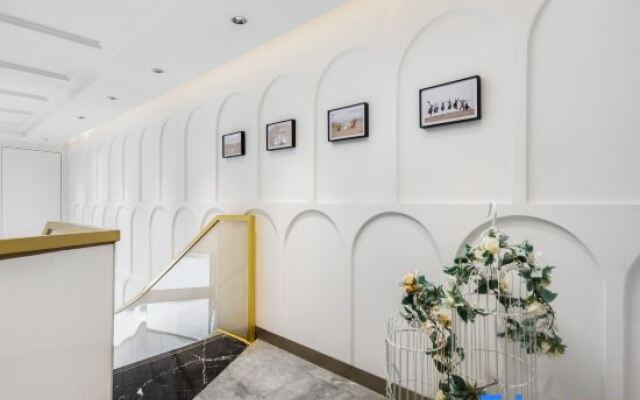 Xana Deluxe Yinchuan Jinfeng  Hotel