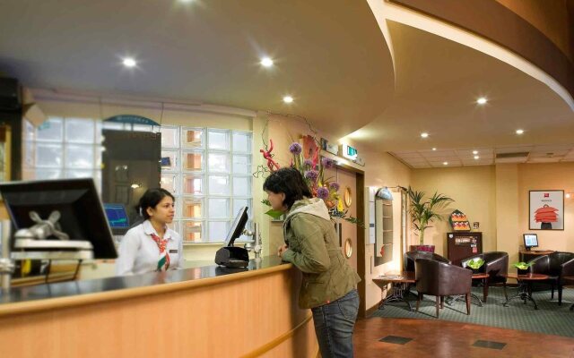 ibis Sheffield City