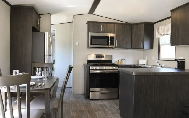 Great Blue Resorts - Cherry Beach Resort