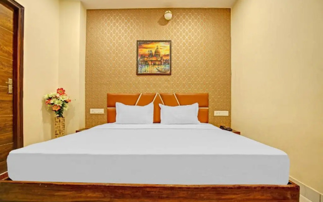 OYO Townhouse 1003 Hotel Sky 9