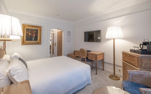 Отель Manos Stephanie