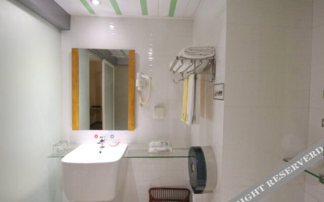 Sunshine Holiday Hotel