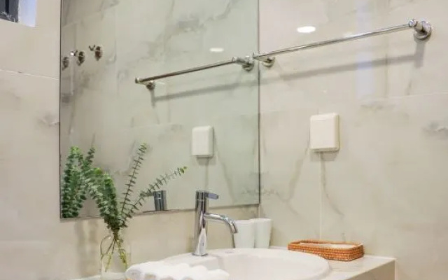 Yu Stay Soho Residence and Hotels – Bathroom – Ho Chi Minh City