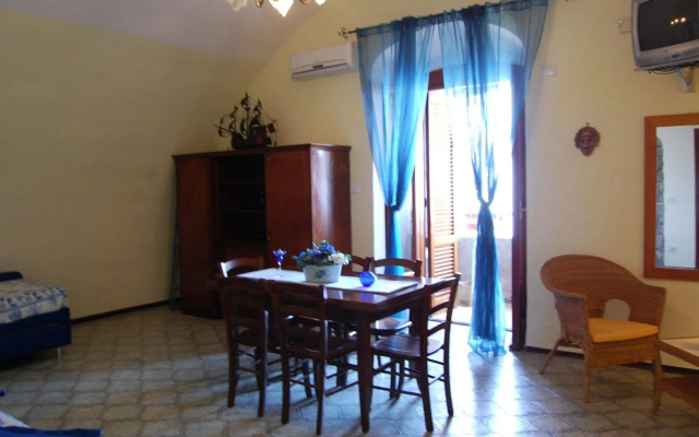 Marina Del Cantone Chalet