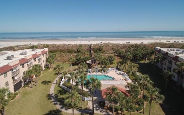 Ocean Village Club Q34