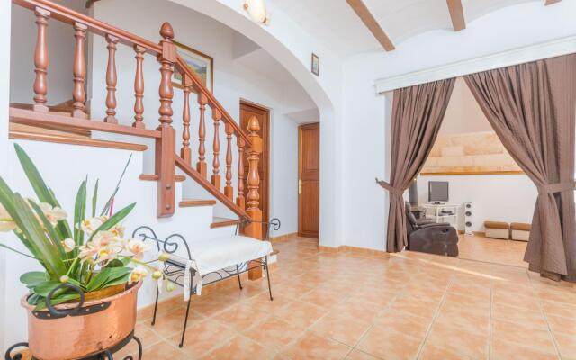ES FIGUERAL - Villa with private pool in Campos. Free WiFi