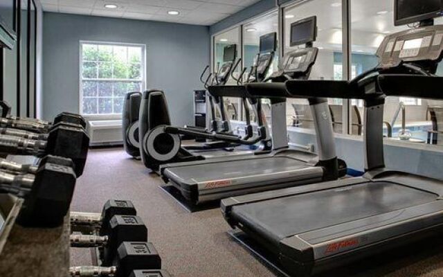 Courtyard Chapel Hill