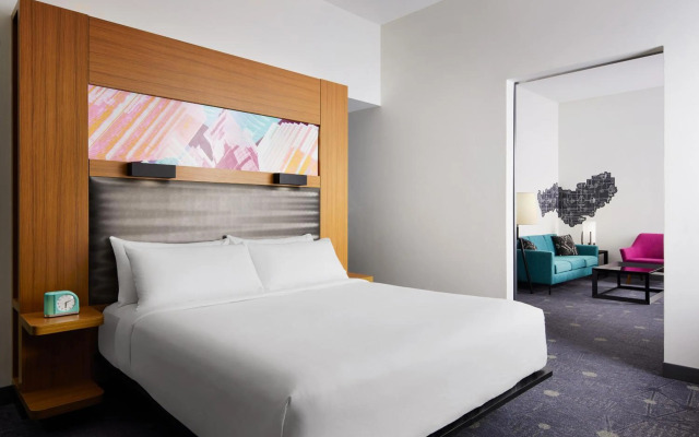 Aloft Leawood-Overland Park