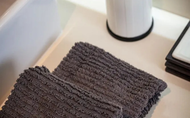 Room fully equipped Spa and gym free