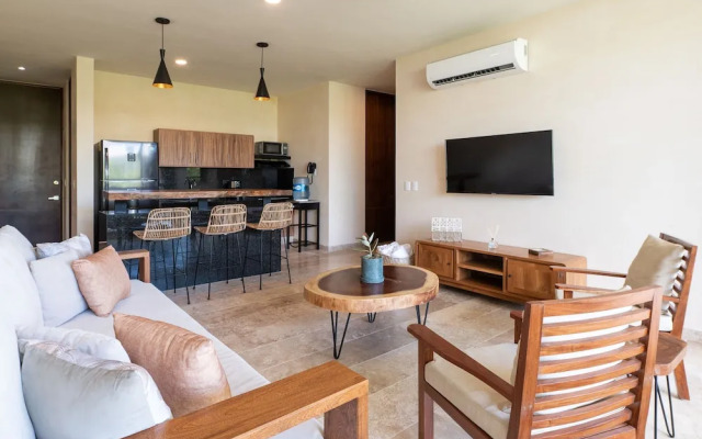 Two Bedroom Luxury Apartment by TuLuna