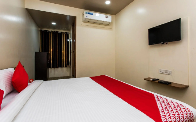OYO 11929 Hotel Ridhi Sidhi