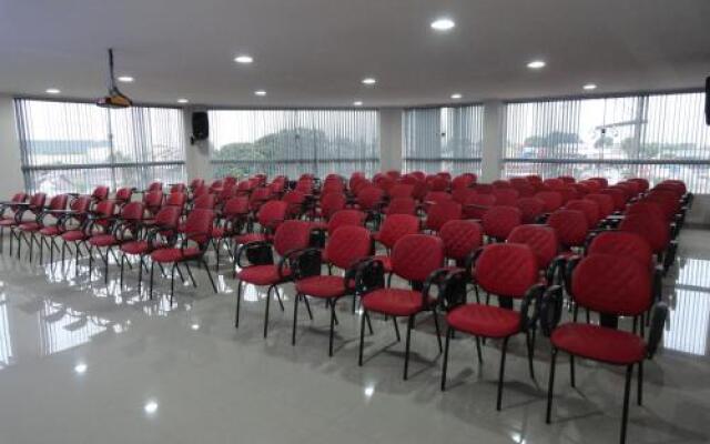 Di Napoli Plaza Hotel