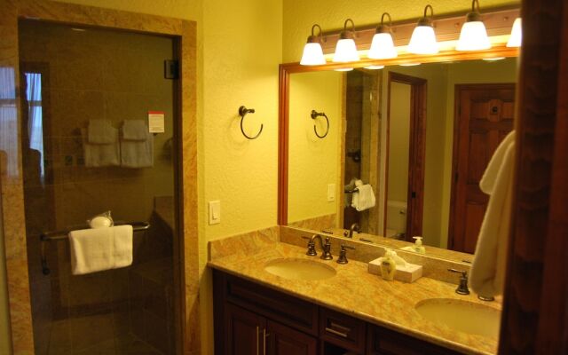 White Pines 1-BD at Westgate - Whitewater