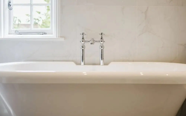 Stylish Townhouse Annexe Cheltenham
