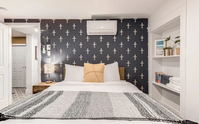 Elegant 1 Bedroom Suite