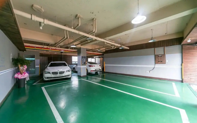 Changwon Myeongseo-dong Hotel Bucks