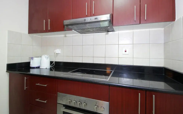 Cozy 1BR in Marina Walk with Balcony