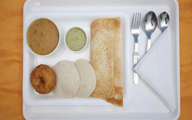 OYO 16123 Chandana Deluxe