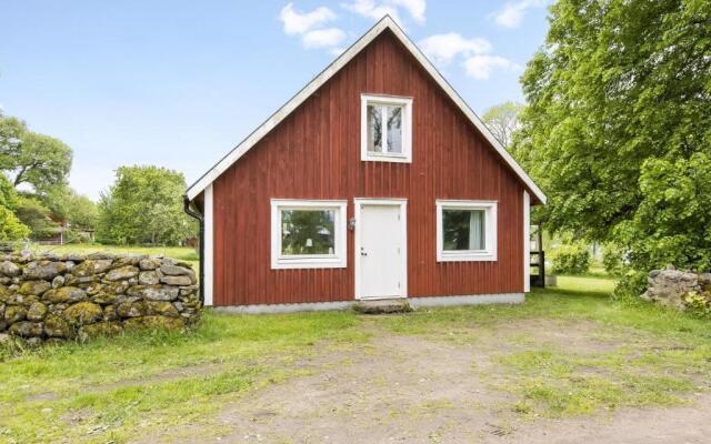 Cozy cottage at Bolmstad Sateri by Lake Bolmen