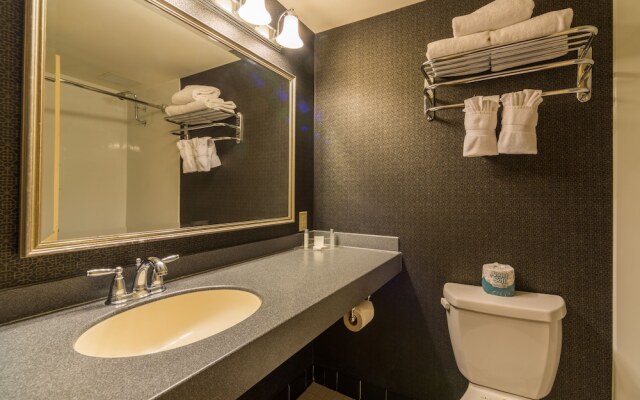 Ramada by Wyndham Milwaukee