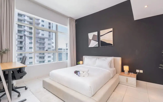 Marina Views 1-bedroom Sleeps 4 With Balcony