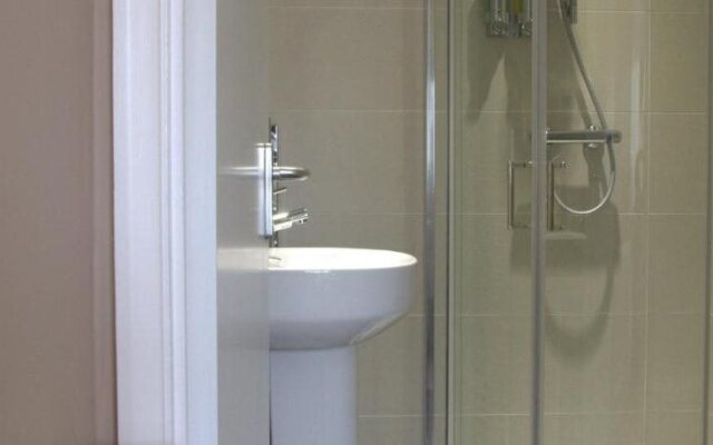 Highclere Hotel