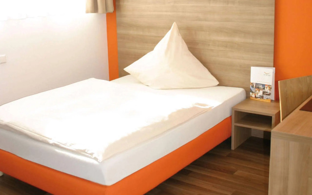 Orange Hotel und Apartments