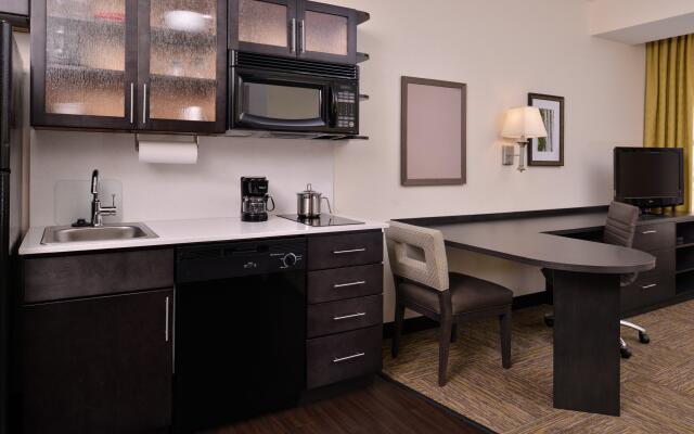 Candlewood Suites Terre Haute, an IHG Hotel