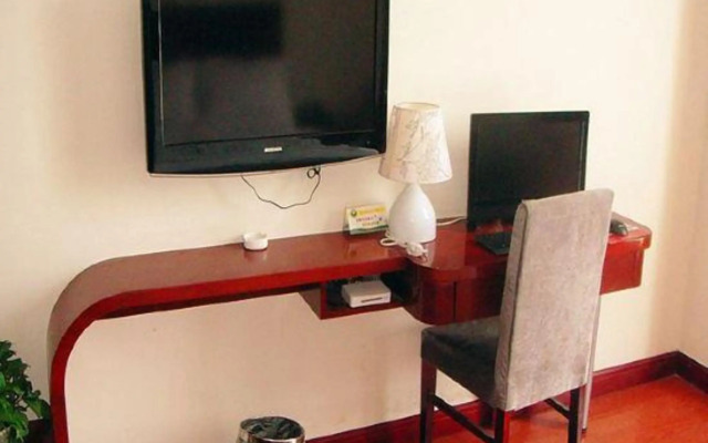 Hengyue Hotel (Shaoxing Binhai Commercial Center)