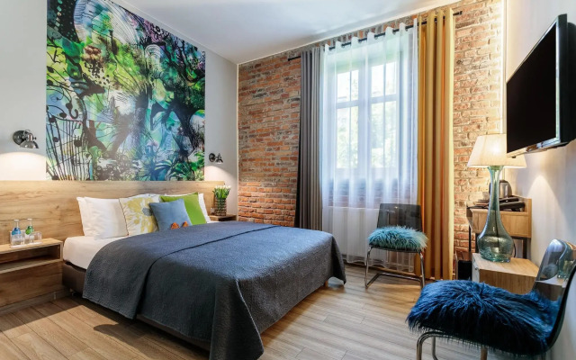 Art & Garden Residence