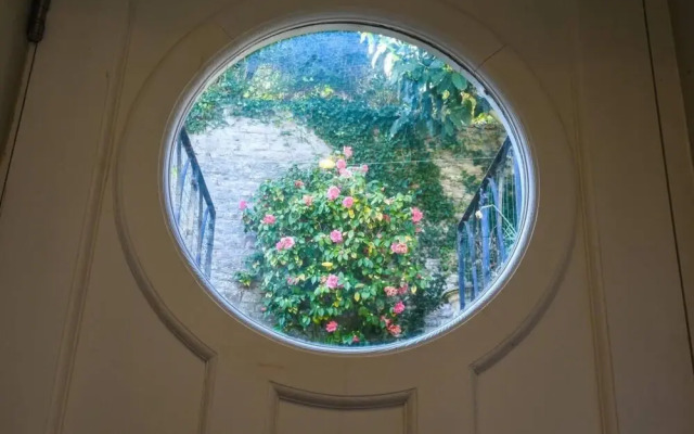 Amazing river view house sleeps 8