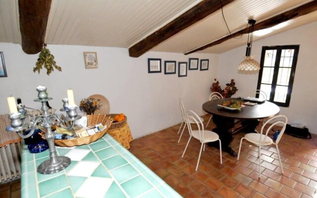 House With 4 Bedrooms in Buisson, With Wonderful Mountain View, Privat