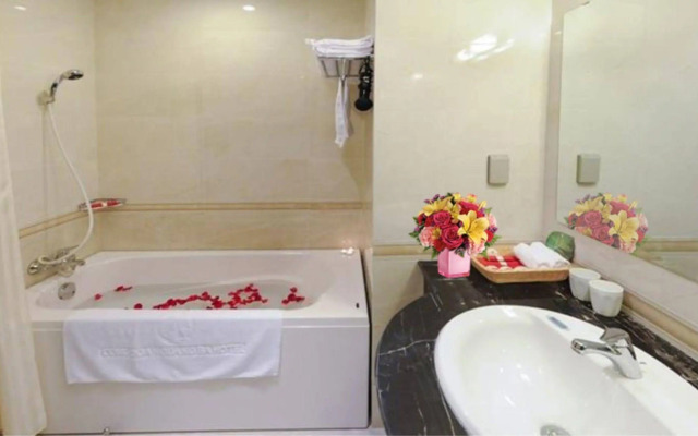 Golden Dragon Hotel - Rong Vang