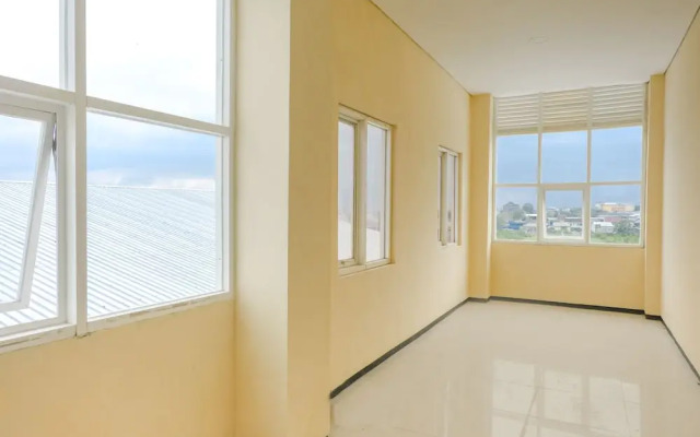 OYO 1468 SM House