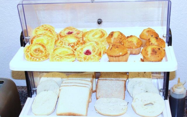 Emerald Coast Inn & Suites