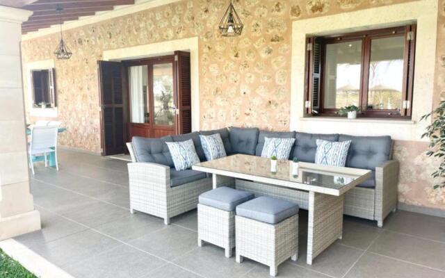 Villa Mediterranea for 10 , new luxury Villa .