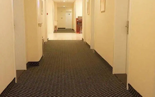 Hanting Hotel