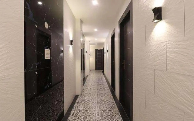 FabHotel Prime AV Royale