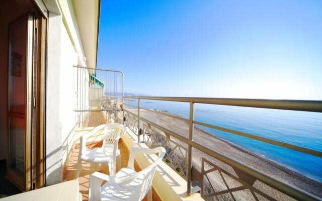 Matteotti 7 Frontemare