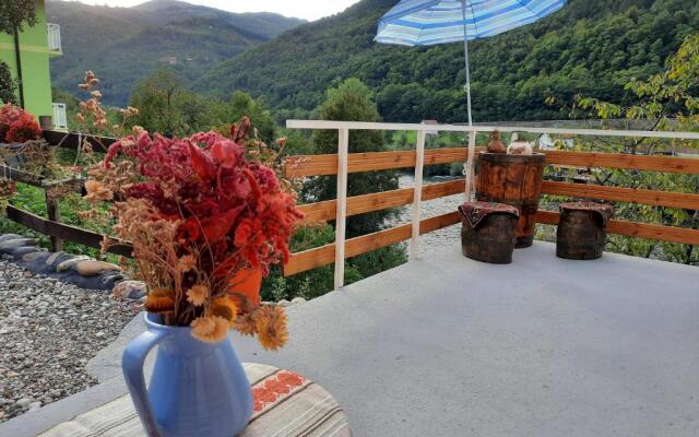 Smeštaj pored Drine