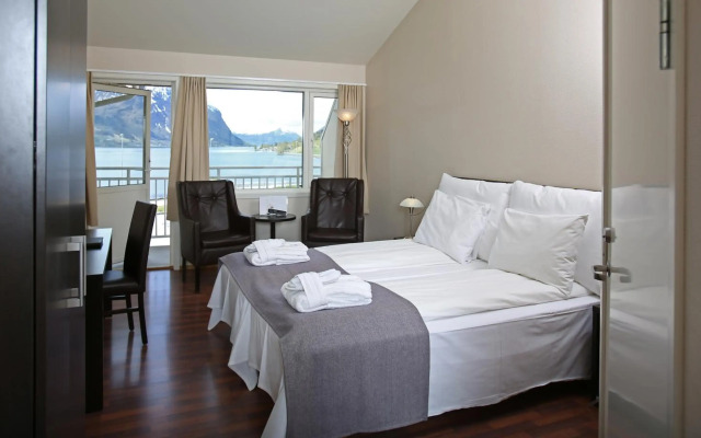 Grand Skei Hotel